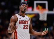 包含巴特勒关键节点高光表现，热火带队取胜！的词条