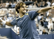 费德勒在老鹰比赛中刷新纪录，刷新纪录引发热议！赢得满堂喝彩的简单介绍