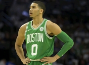  波士顿凯尔特人发布备战花絮；转会期复出首秀；欧篮联任务艰巨；医务组通报恢复