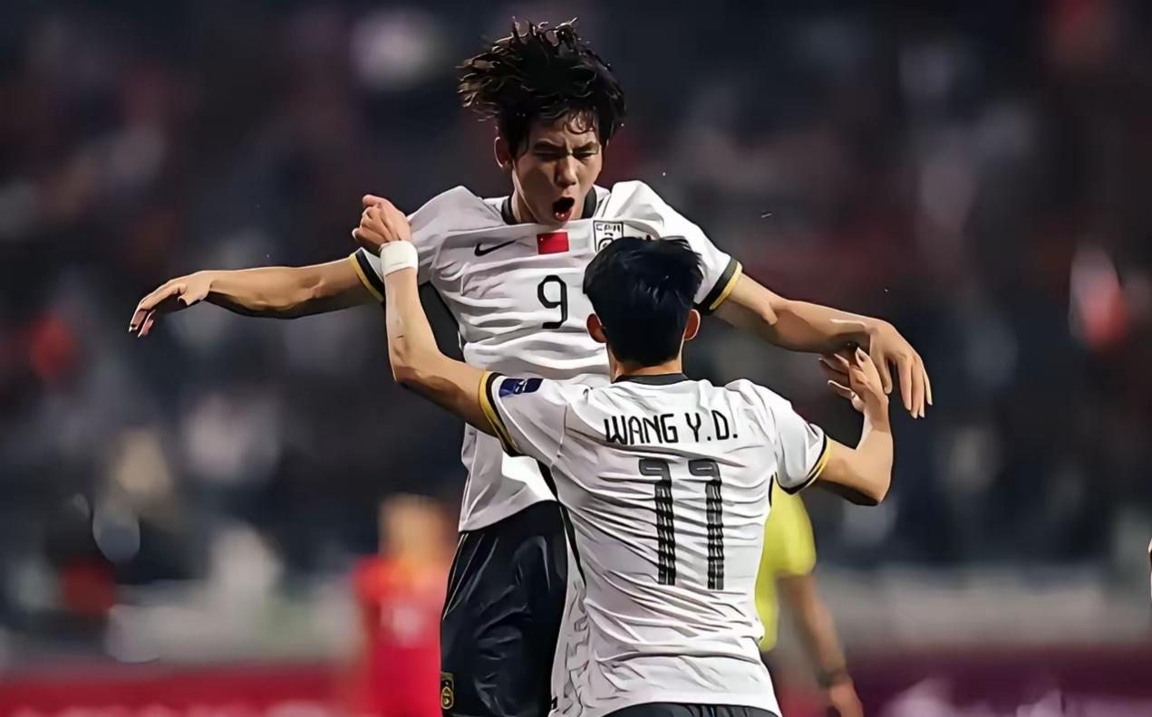 足总杯窗口期再迎强敌，广州队防线松动，主帅态度——话题不断，年轻球员得到机会(埃弗顿重视英足总杯吗)