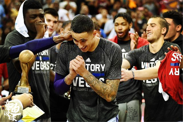 穆古鲁扎回归赛场，关键助攻首场状态亮眼，瑞士队观众沸腾！的简单介绍